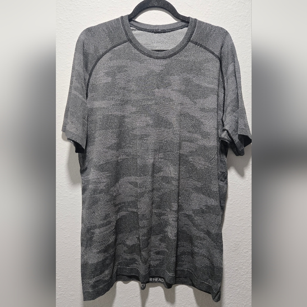 Lululemon Mens Metal Vent Tech Camo Short Sleeve Shirt Size XL - Picture 3 of 11